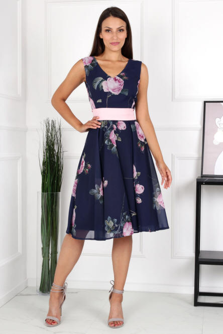 Sieviešu un jauniešu apģērbs - no ražotāja: mēteļi, kleitas, uzvalki - Polija