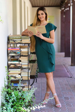 Sieviešu jauniešu apģērbs no mēteļu, kleitu, uzvalku ražotāja